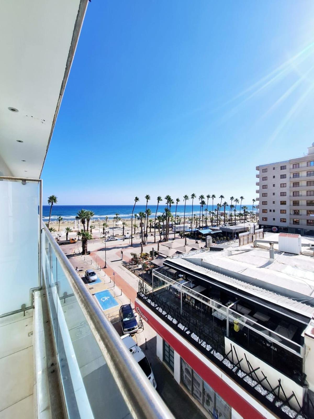 Aphrodite Plaza Larnaca Dış mekan fotoğraf